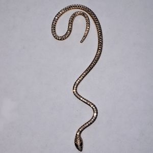 💸🤯 FIERCE ANGLES SNAKE EAR CUFF
